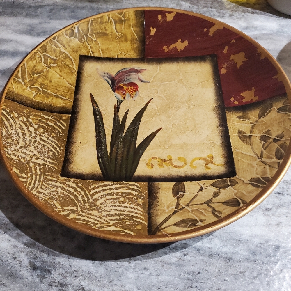 2 Accent plates.